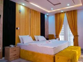 Joebrown Palace Hotel & Suite