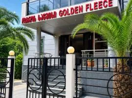 Golden Fleece Hotel