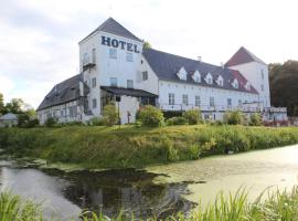 A picture of the hotel: Vraa Slotshotel
