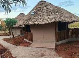 Tausa Tsavo Eco Lodge
