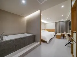 제천 아이엔지호텔