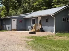 Maple Ridge Trail Side Cabin