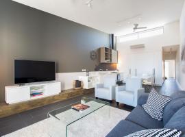 Foto do Hotel: Magnificent Apartment + FREE car park near CBD