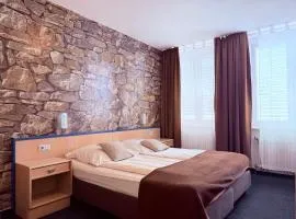 Hotel Stadt Hamburg am Fluss Saarbrücken by Klassen Stay