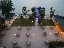 Grand Koru Hotel Beach