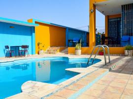 Residencial Oliveira, hotel v destinácii Porto Novo