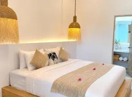 White Coconut Resort