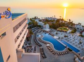 Theo Sunset Bay Hotel, hotel v Pafose