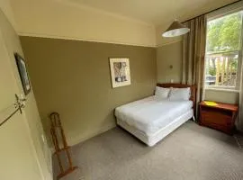 Central Otago Hydeaway
