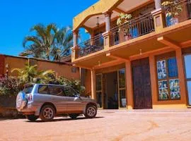 Golden Quest Hotel