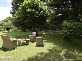 Foto di Hotel: Capannone111