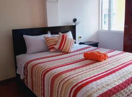 Hostal Mariscal Sucre, hotel di Tababela