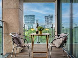 Spacious Condo in Nusle by Prague Days, hotel en Praga