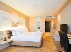 Parinda Hotel - near Benjakitti Park & Queen Sirikit National Convention Center