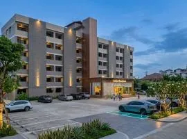 Miloft Suvarnabhumi Airport Hotel