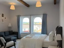 Nova Rooms