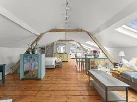 Studio Flat Above Historic Cider Mill