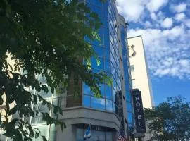 Hotel Chrome Montreal Centre-Ville, хотел в Монреал
