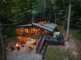 Right Mtn Attitude - Arcade, Hot Tub & Fire Pit