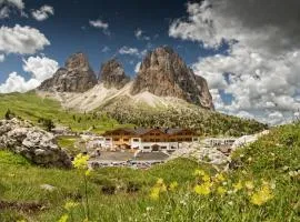 Passo Sella Dolomiti Mountain Resort