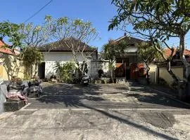 Collection O near Pantai Nusadua formerly Palm Bamboo Hotel