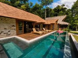 AKUA VILLAS Mentawai