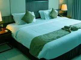Tharusha Hotel