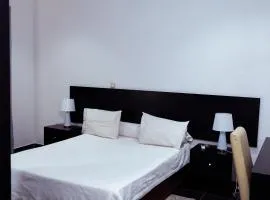 Liana Patrícia Suites