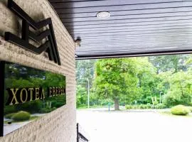 Everest Hotel
