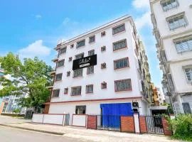 Super Collection O Newtown Bus Stand Formerly The Executive Suites