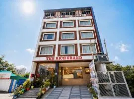 Rich Grand Hotel Near To Tajmahal