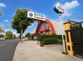 Townhouse Oak Hotel Lestari