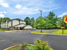 Super 8 by Wyndham East Stroudsburg - Poconos