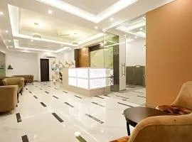 Hotel Apple Park - Near Delhi Airport, Free Airport Trasnfer