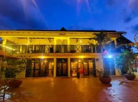 Leleshwa Getaway