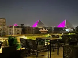Taj Pyramids View Hotel