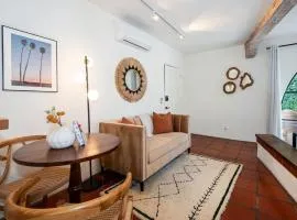 Casa Blanca Suite A1 - New, Private, Cozy!