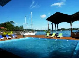 Mar Marine Yacht Club