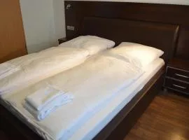 B&D Hotel