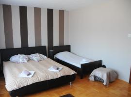 A picture of the hotel: Apartment Nikcevic