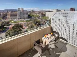 Olivia Plaza Hotel