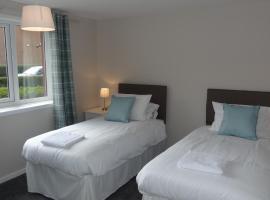 รูปภาพของโรงแรม: Glenrothes Central Apartment