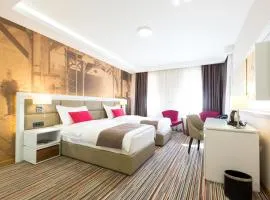 Hotel TESLA - Smart Stay Garni