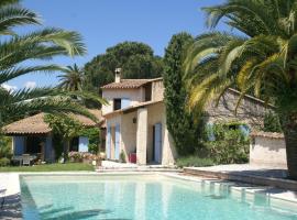 ホテル写真: Charming Villa in Vence with Swimming Pool