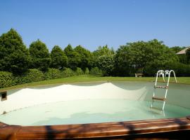 Hotel Photo: Superb holiday home with pool in Diges