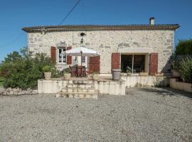 Hotel Photo: Wonderful Holiday home in Aquitaine with terrace