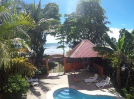 La Dolce Vita, Hotel in Esterillos