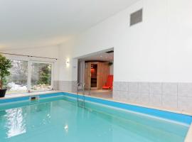 Foto di Hotel: Luxury holiday home in Elend with private pool