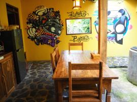 Foto do Hotel: Rumah Biasa Guest House