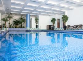 Hotel Nemira, ξενοδοχείο σε Slănic-Moldova